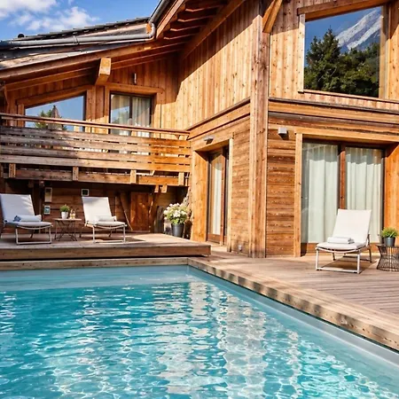 Design With Pool & Jacuzzi בקתה שאמוני